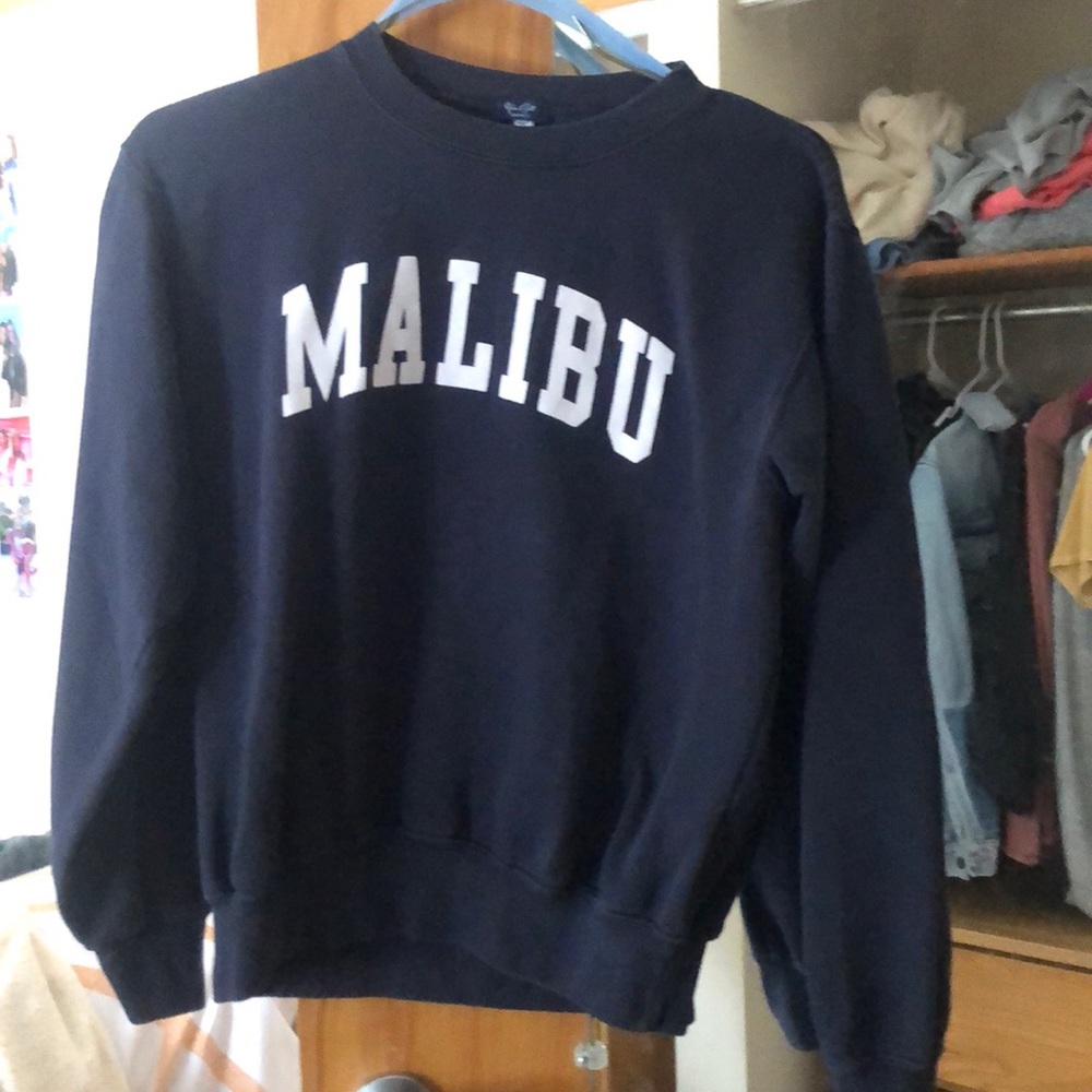 Brandy Melville “Malibu” top in navy